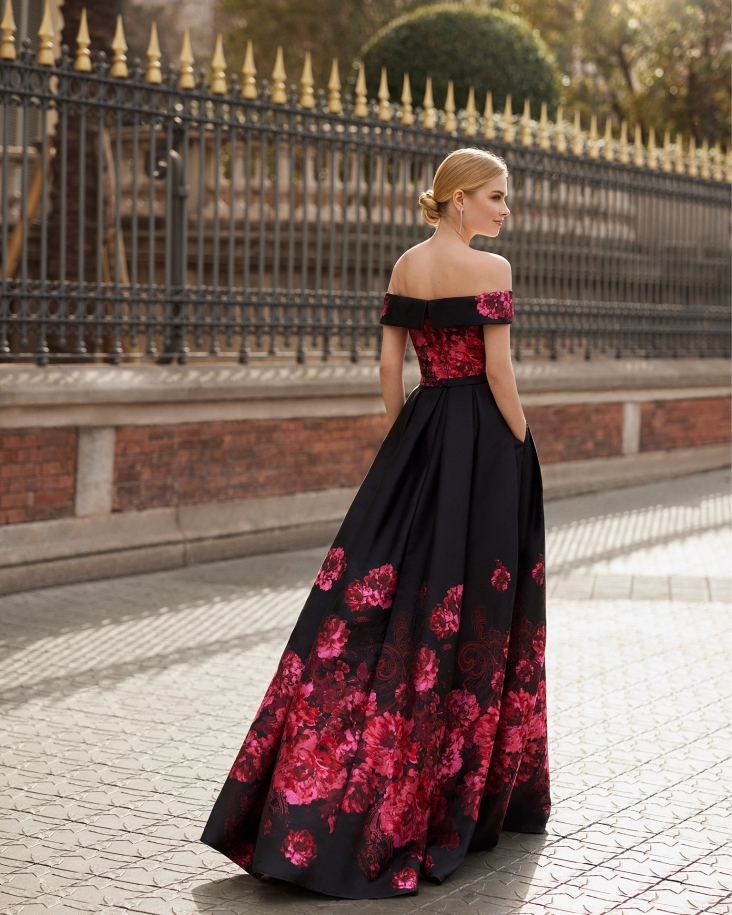 Galajurken A-lijn off-shoulder